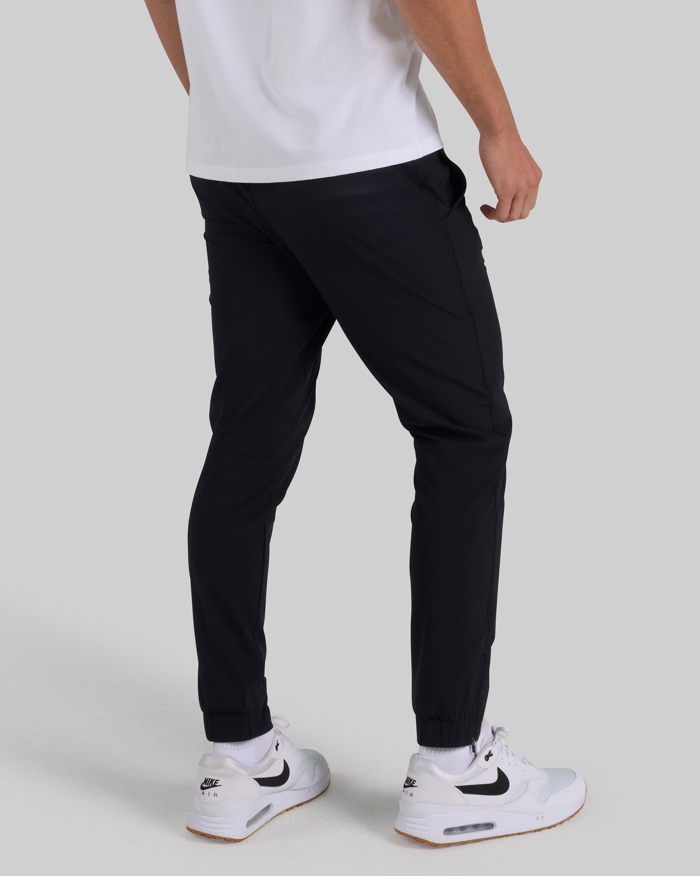 Bad Birdie Men's Hybrid Golf Jogger - Black